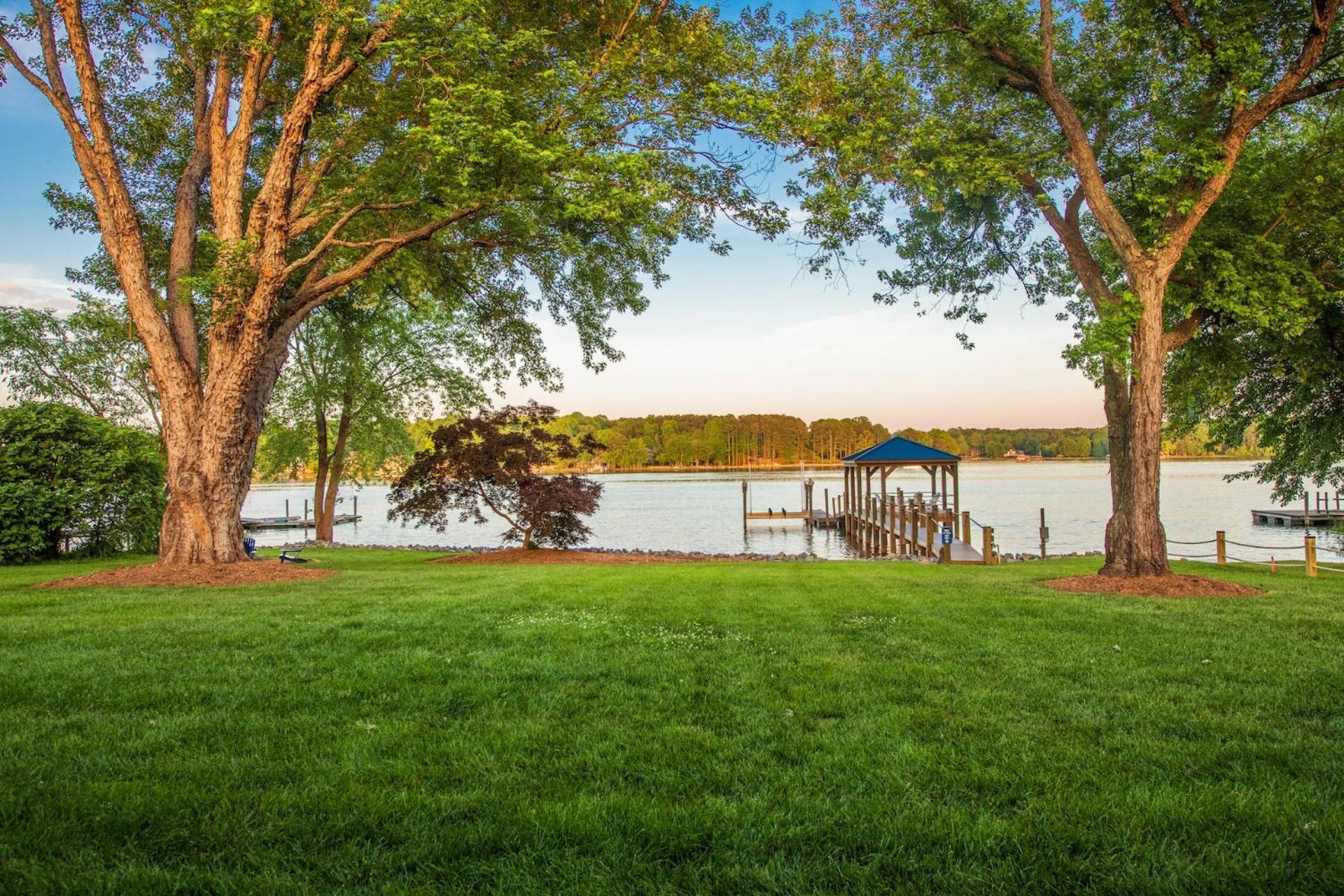 Southern Sunrise Mooresville Bagian luar foto